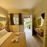 Alkionis Garden View 아파트호텔 *