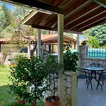 Alkionis Garden View 아파트호텔 Lefkáda