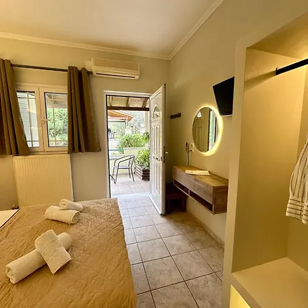 Aparthotel Alkionis Garden View Lefkada City