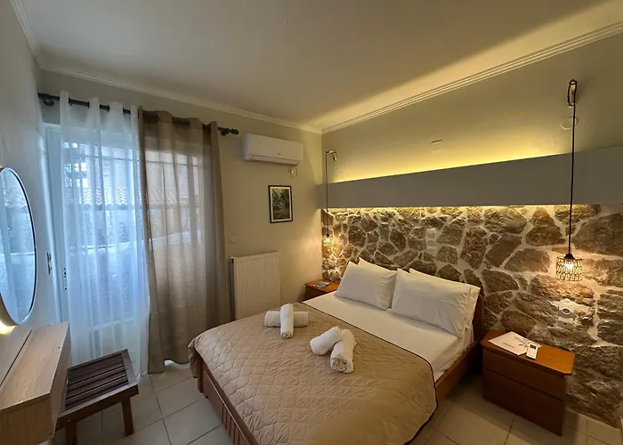 Alkionis Garden View * Lefkada City