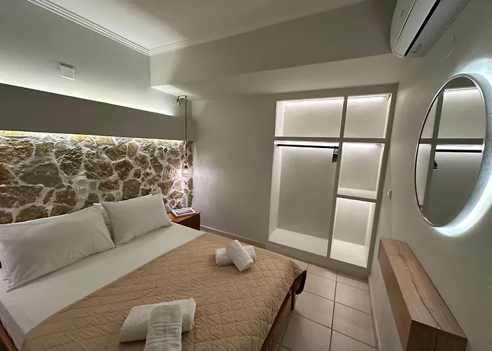 Alkionis Garden View * Lefkada City